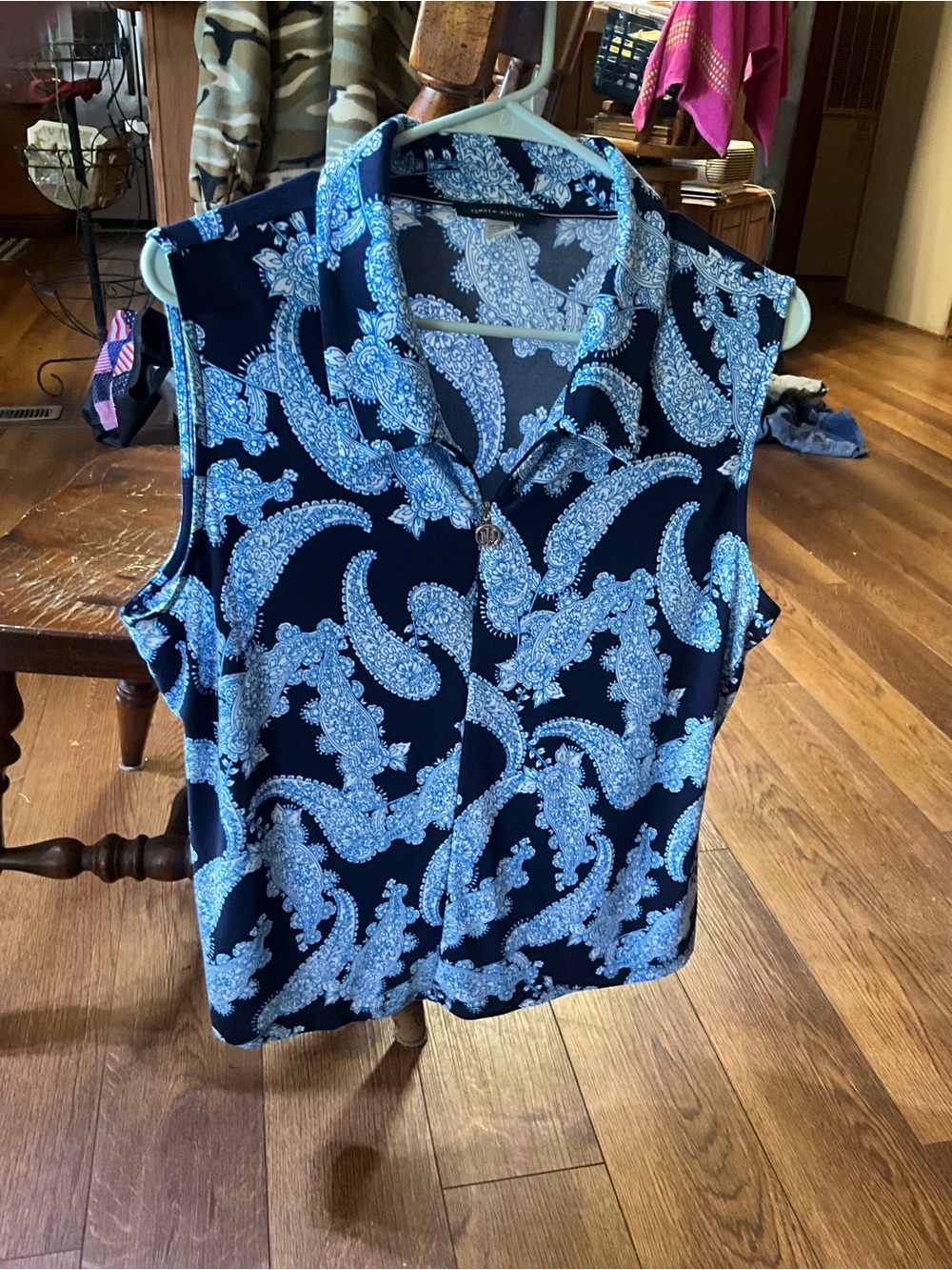 Tommy Hilfiger xl sleeveless top - Picture 4 of 5